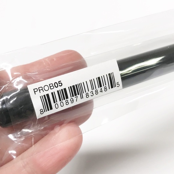 NEW NYX Professional Makeup Pro Contour Brush Tapered Synthetic PROB05 - Picture 4 of 5